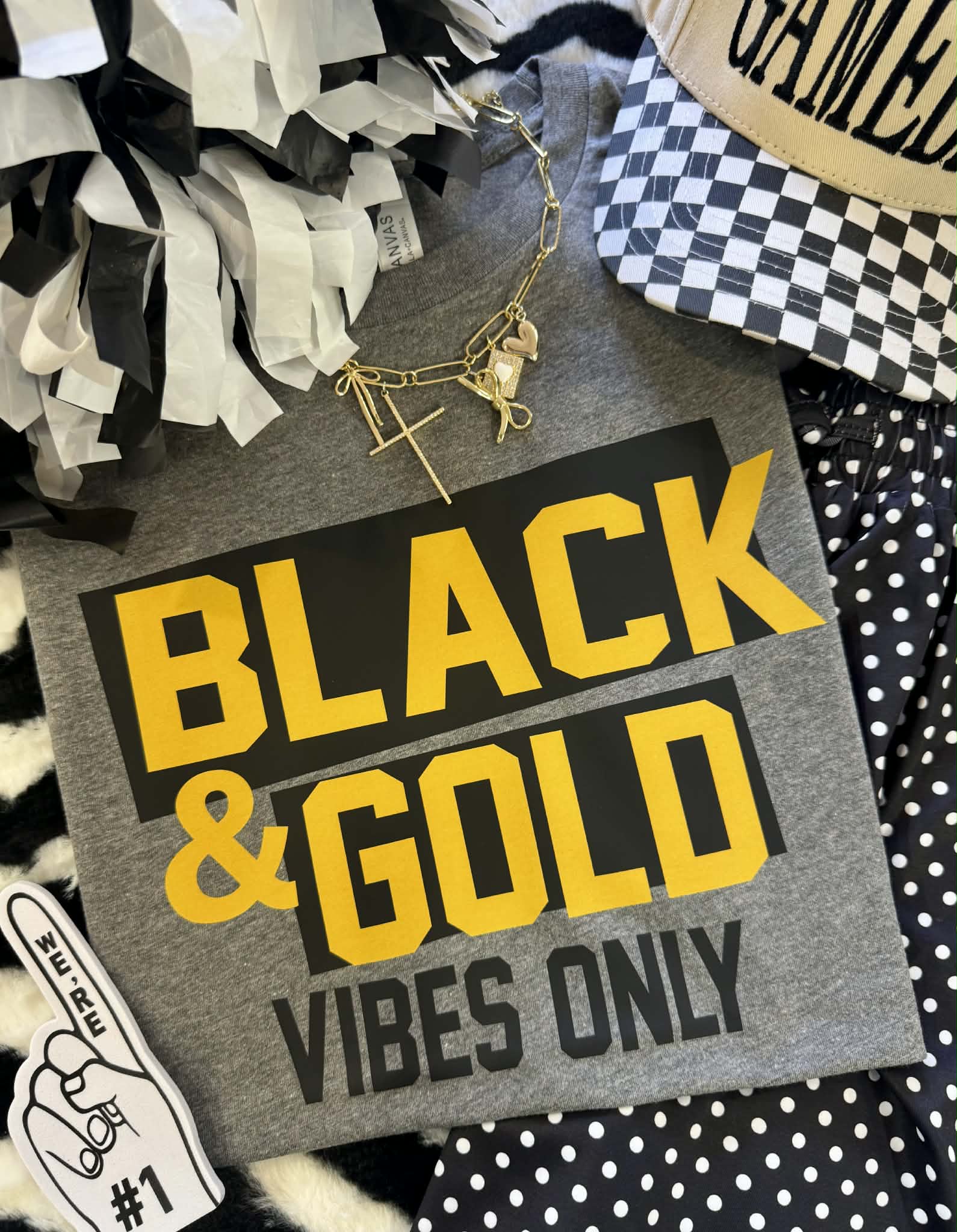 BLACK & GOLD TEE